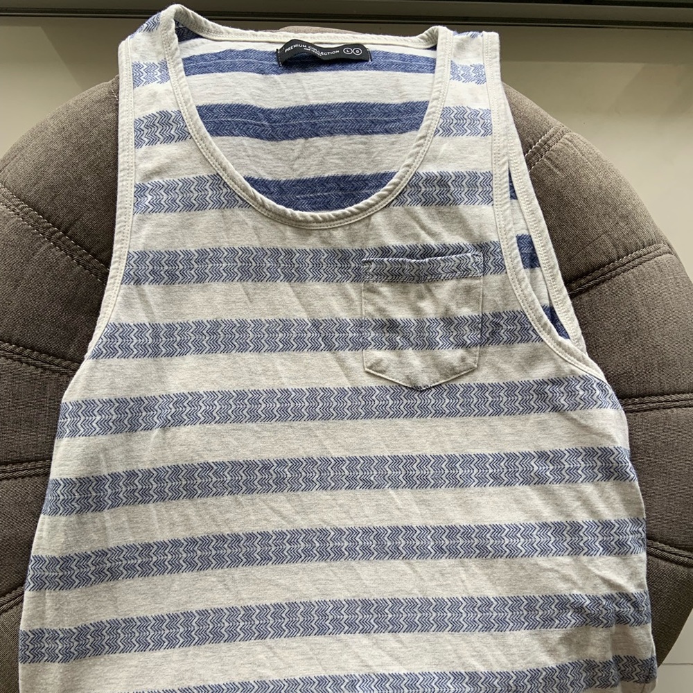 Tank top size L